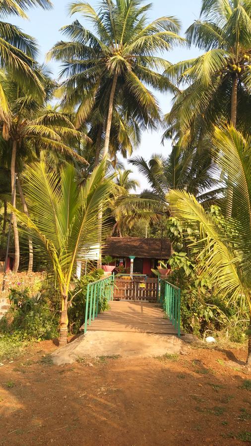 The Yuppi Hippi Hideout Hotel Anjuna Eksteriør billede